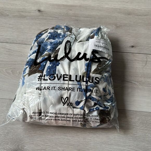 Lulus French Countryside White Floral Print High-Low Dress M NWT‎ IN PACKAGING - Picture 6 of 8